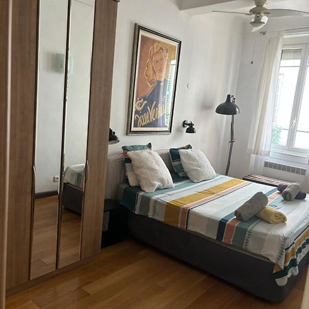 2 Bedroom Funky Apartment In The Heart Of The Old Town Of Antibes Eksteriør billede