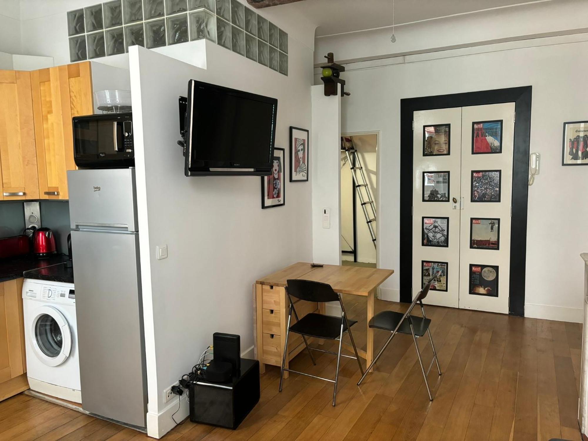 2 Bedroom Funky Apartment In The Heart Of The Old Town Of Antibes Eksteriør billede
